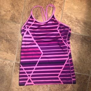 Women’s Nike Active Tank w/built in sports bra. XL